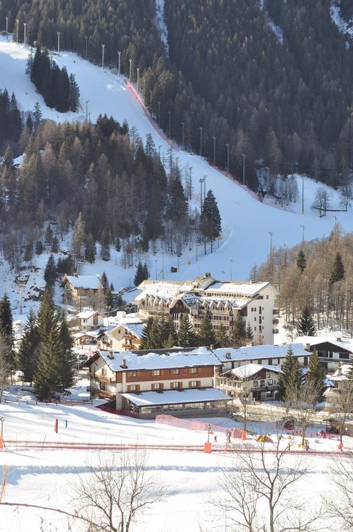 Hotel Flora Alpina Gressoney-Saint-Jean Eksteriør bilde