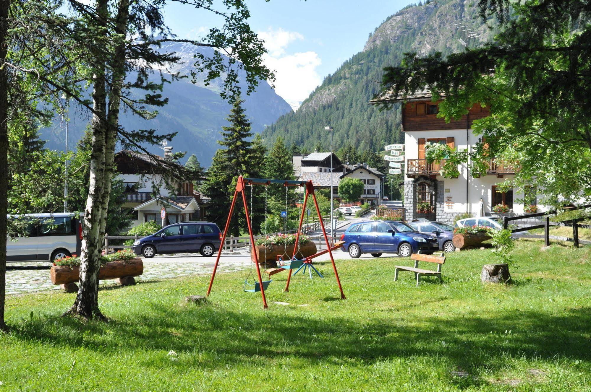 Hotel Flora Alpina Gressoney-Saint-Jean Eksteriør bilde